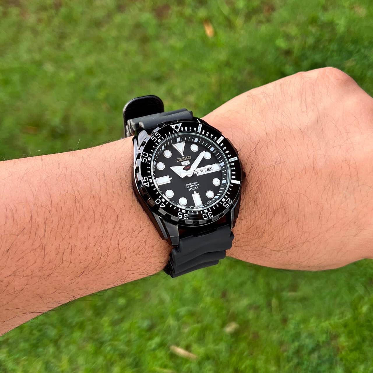 Se*ko metakic black